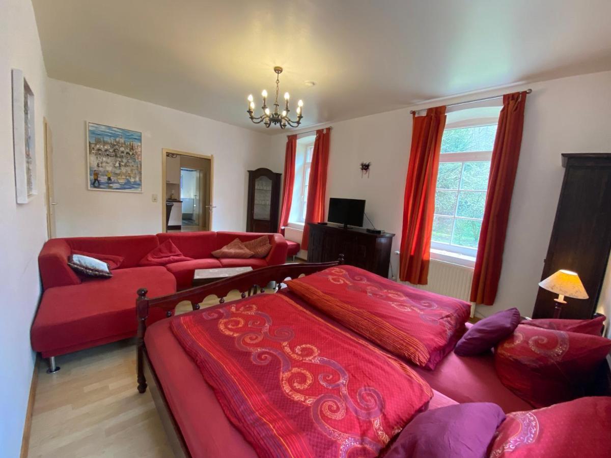 Bed and Breakfast Felsenmuehle Neuleiningen Екстер'єр фото