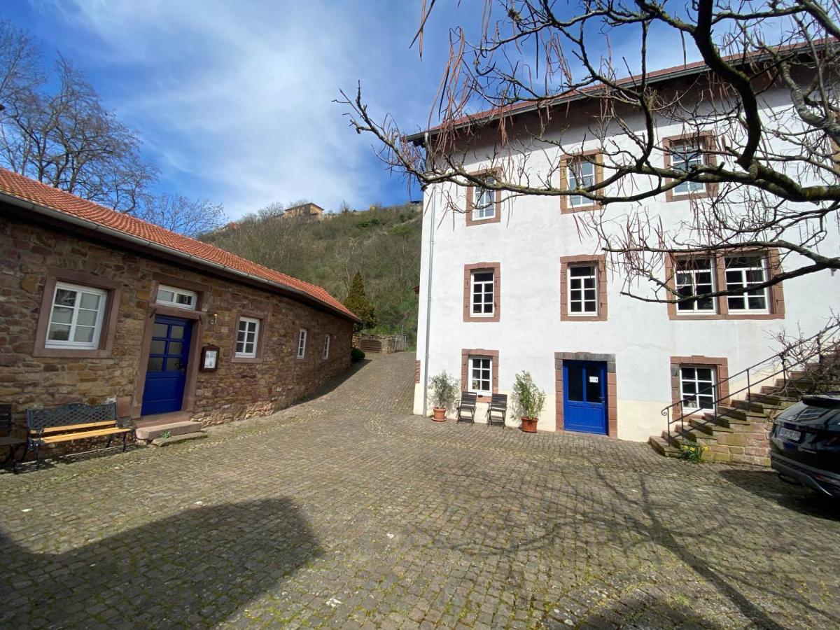Bed and Breakfast Felsenmuehle Neuleiningen Екстер'єр фото