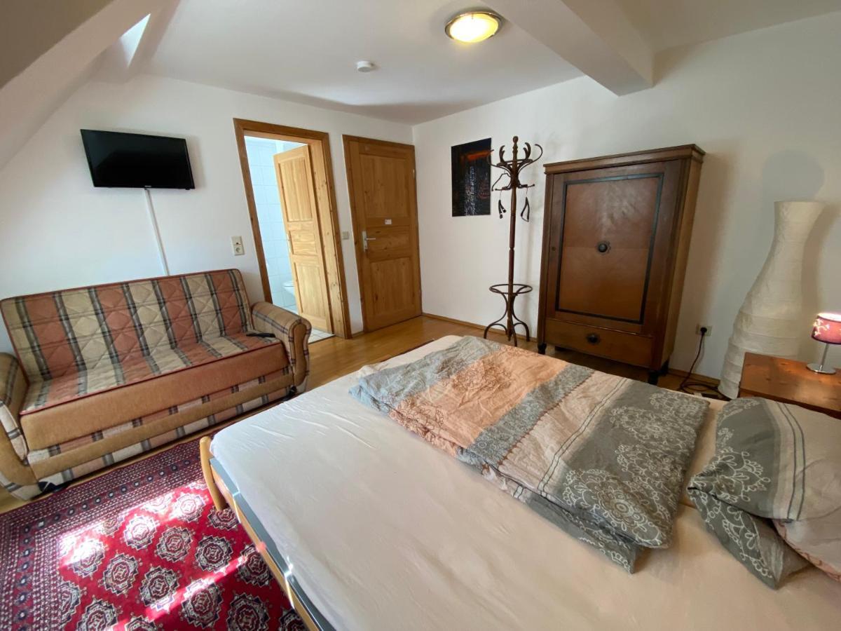 Bed and Breakfast Felsenmuehle Neuleiningen Екстер'єр фото