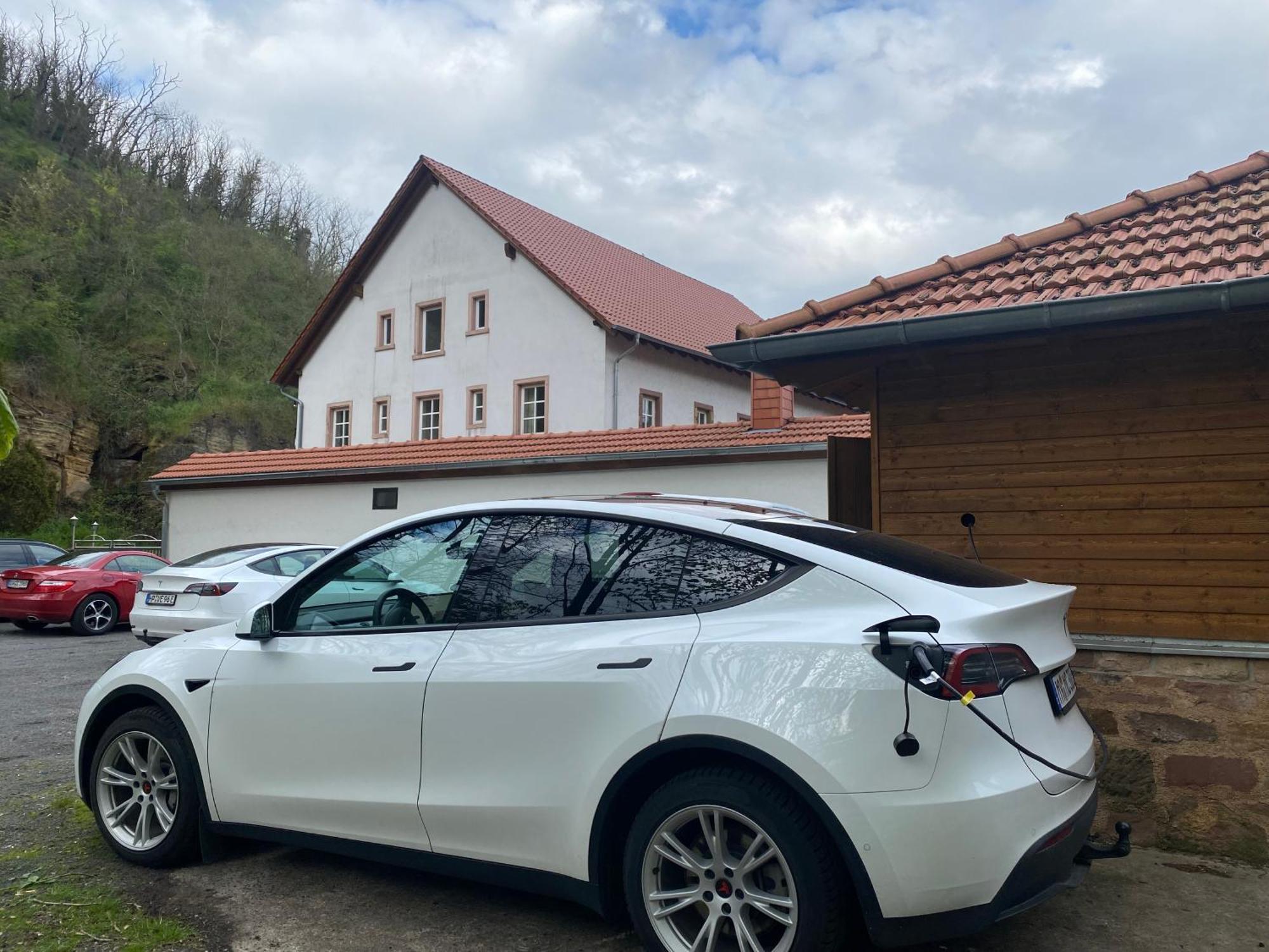 Bed and Breakfast Felsenmuehle Neuleiningen Екстер'єр фото